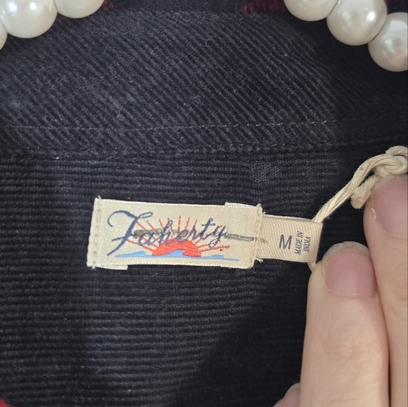 NWOT Faherty Daly Shirt Red Collins Plaid Medium Button Up - Picture 7 of 9